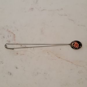 Forever 21 Flower Pendant
